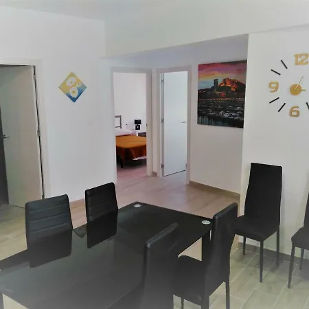Апартаменты Apartamento Gerona 33 *