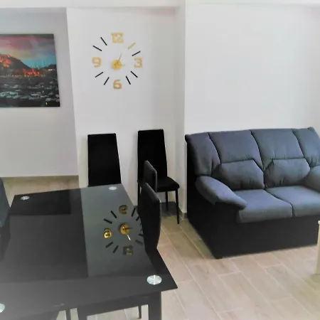 Apartamento Gerona 33 *